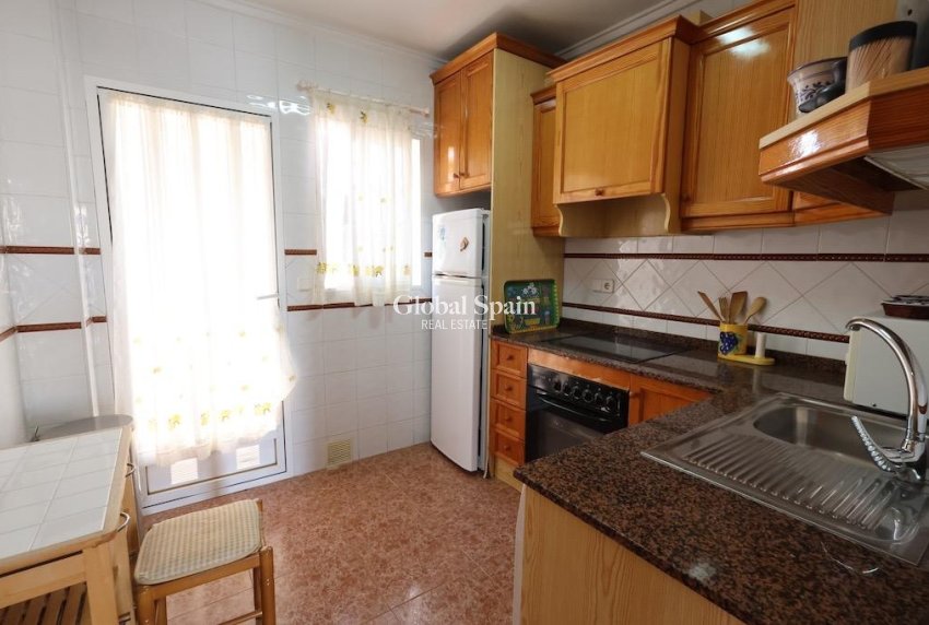 Wiederverkauf - VILLA -
TORREVIEJA - Costa Blanca