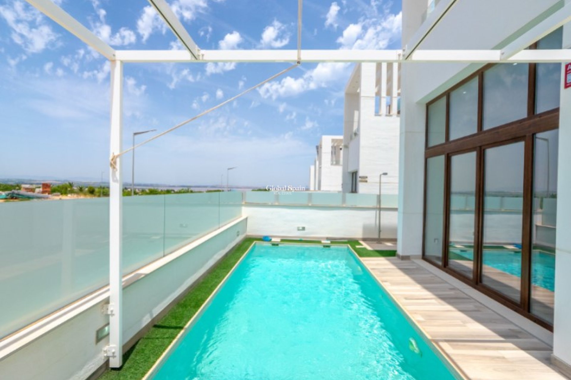 Wiederverkauf - VILLA -
TORREVIEJA - Costa Blanca