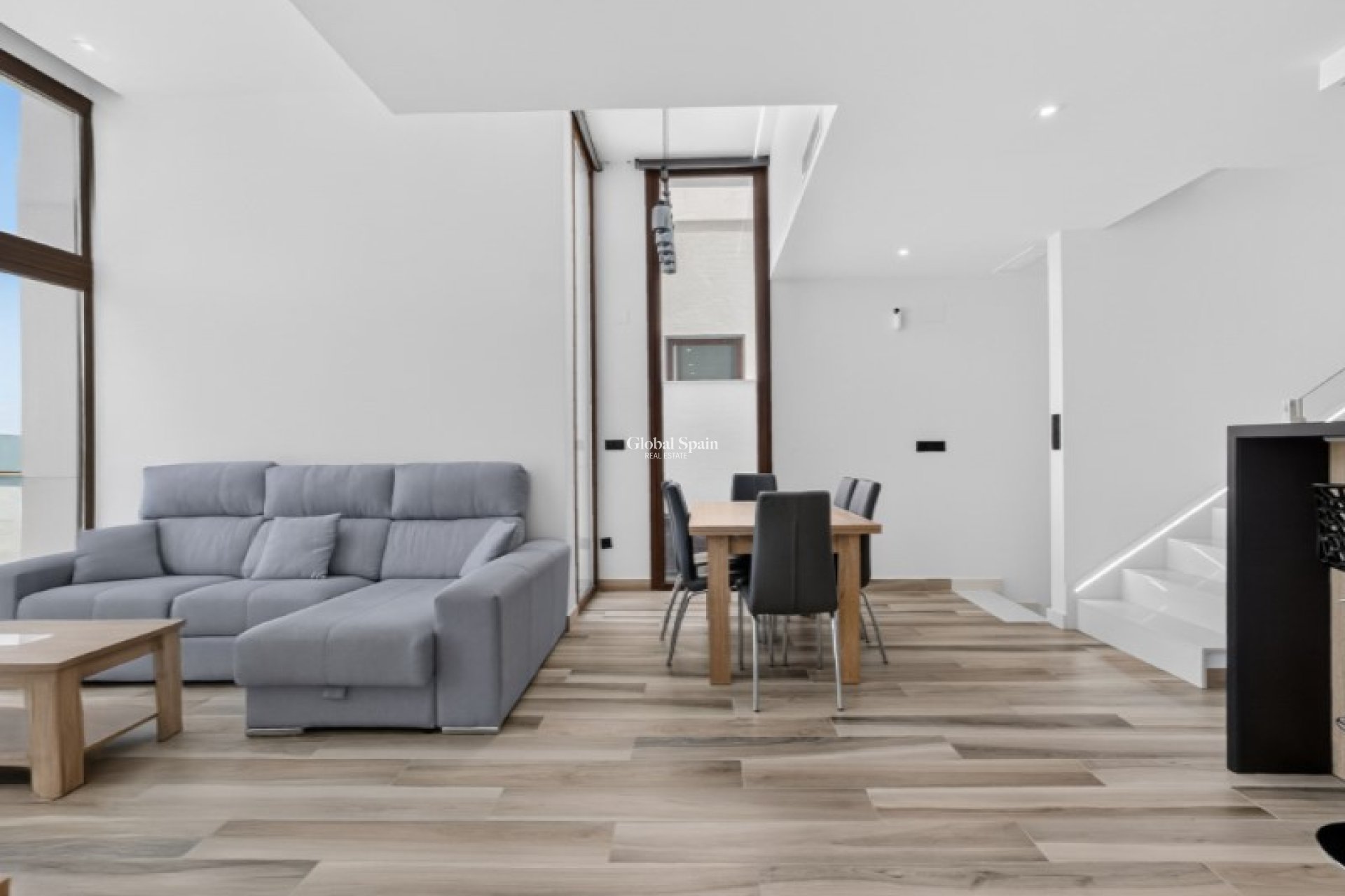 Wiederverkauf - VILLA -
TORREVIEJA - Costa Blanca