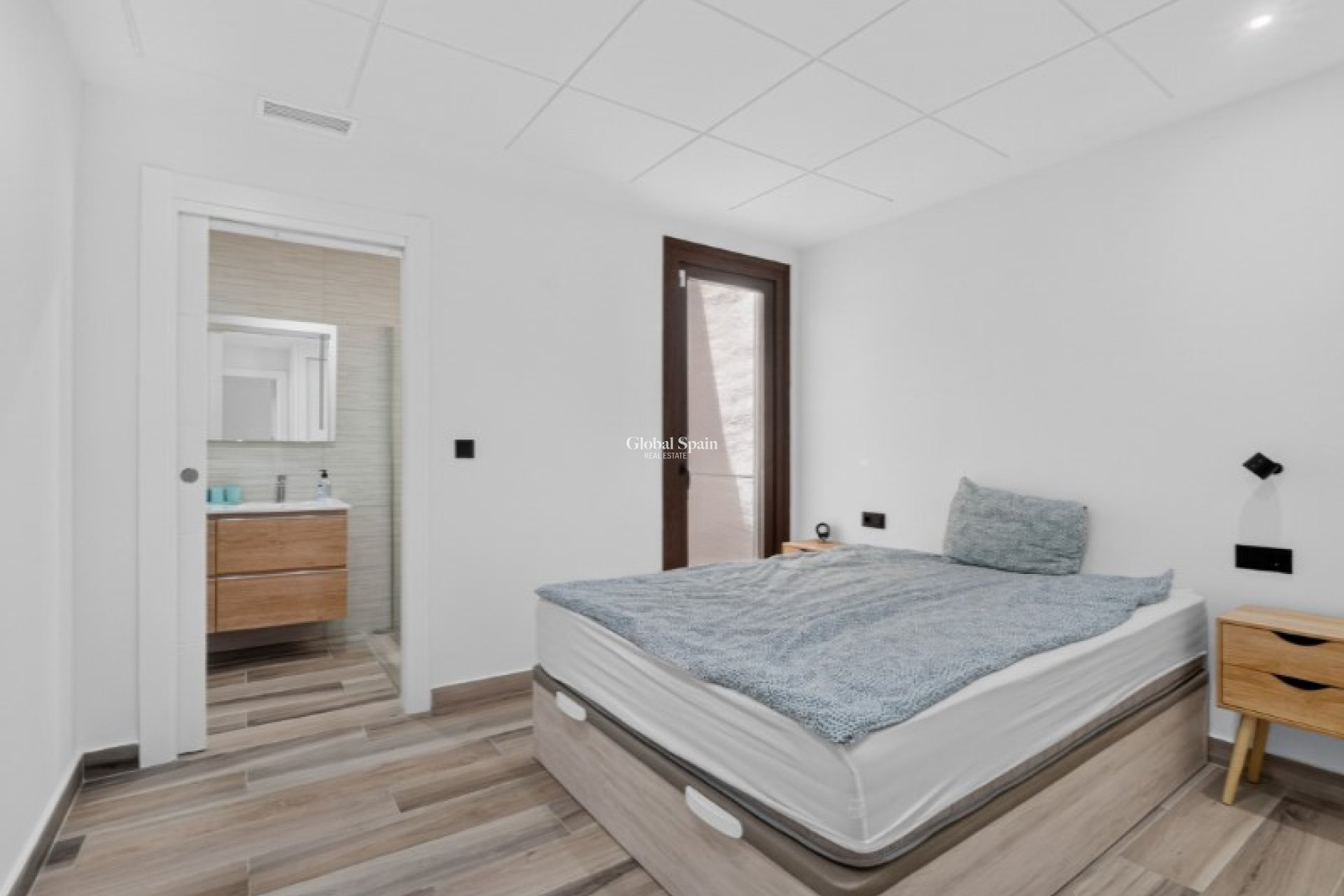 Wiederverkauf - VILLA -
TORREVIEJA - Costa Blanca