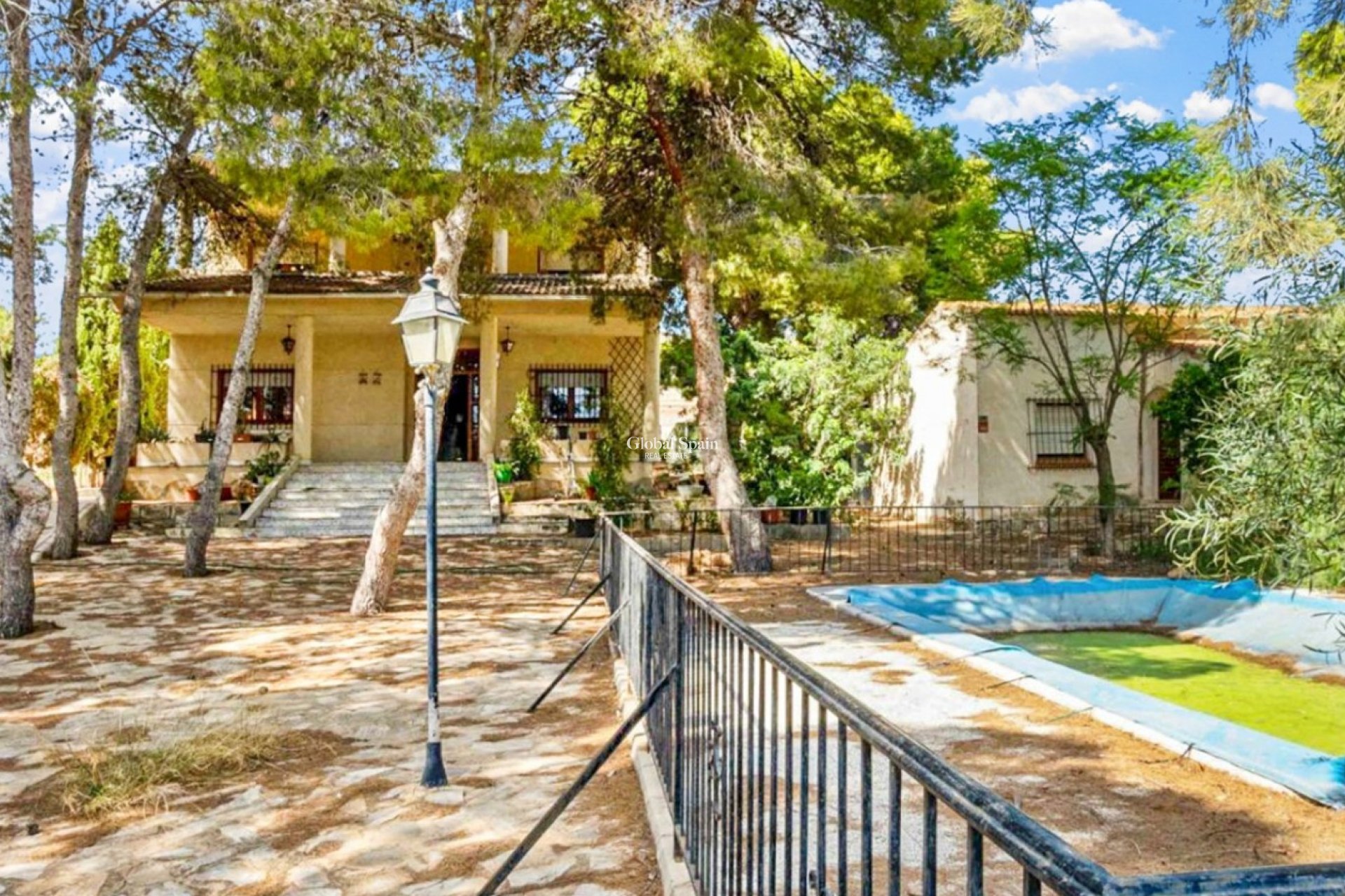 Wiederverkauf - VILLA -
TORREVIEJA - Costa Blanca