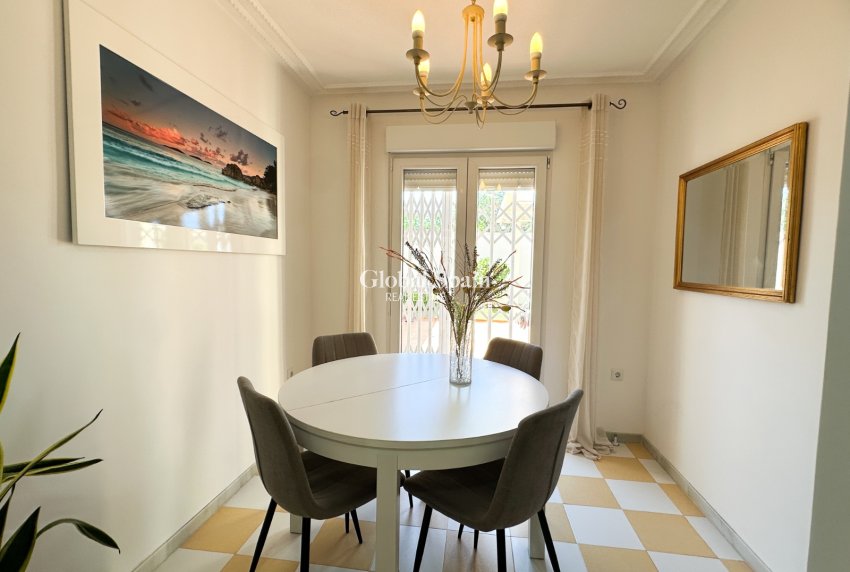 Wiederverkauf - VILLA -
TORREVIEJA - Costa Blanca