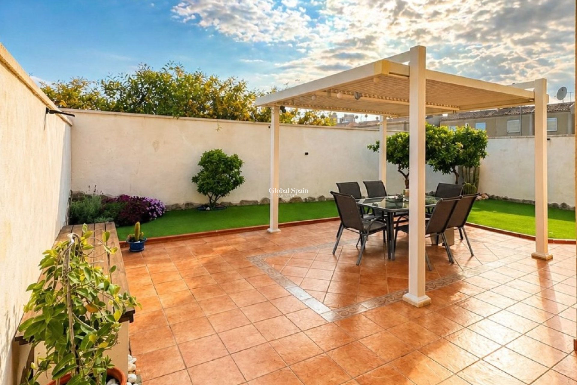 Wiederverkauf - VILLA -
TORREVIEJA - Costa Blanca