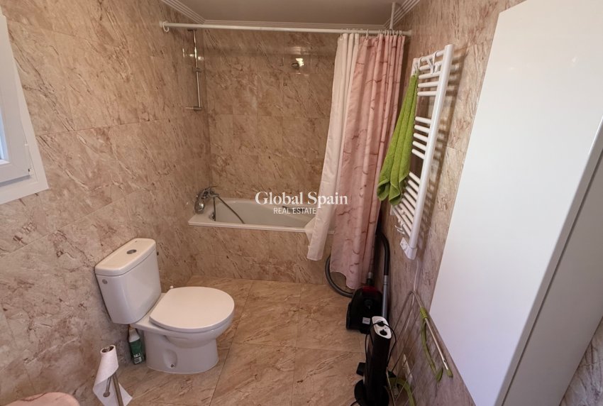 Wiederverkauf - VILLA -
TORREVIEJA - Costa Blanca
