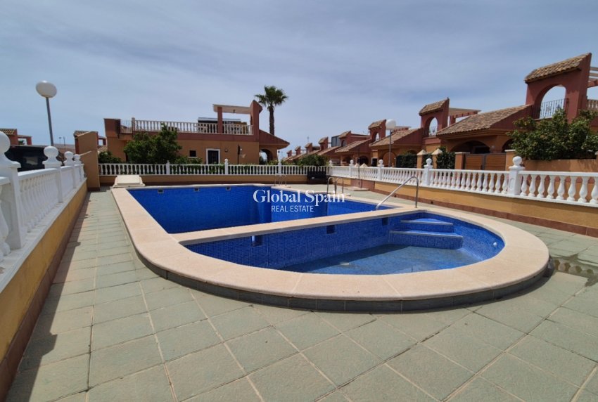Wiederverkauf - VILLA -
TORREVIEJA - Costa Blanca