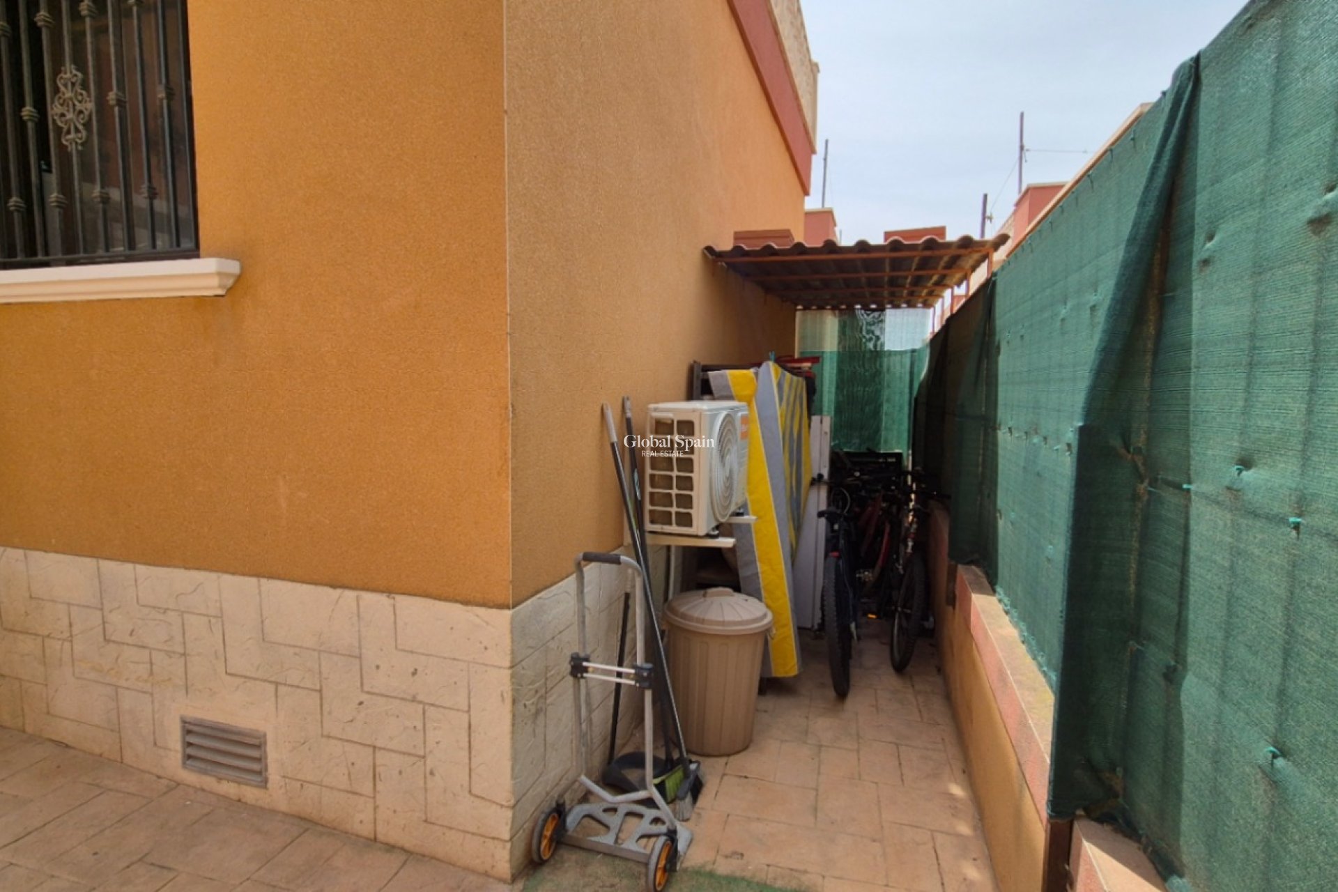 Wiederverkauf - VILLA -
TORREVIEJA - Costa Blanca
