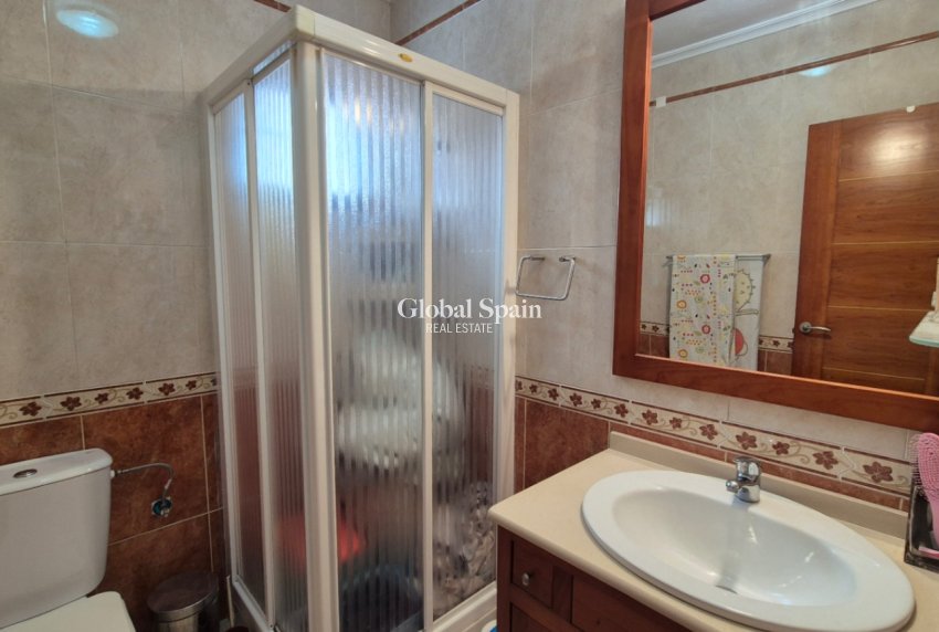 Wiederverkauf - VILLA -
TORREVIEJA - Costa Blanca