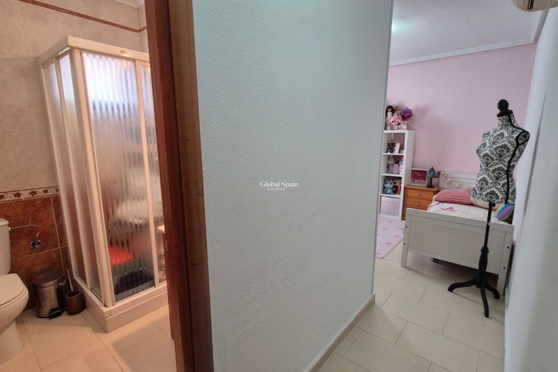 Wiederverkauf - VILLA -
TORREVIEJA - Costa Blanca
