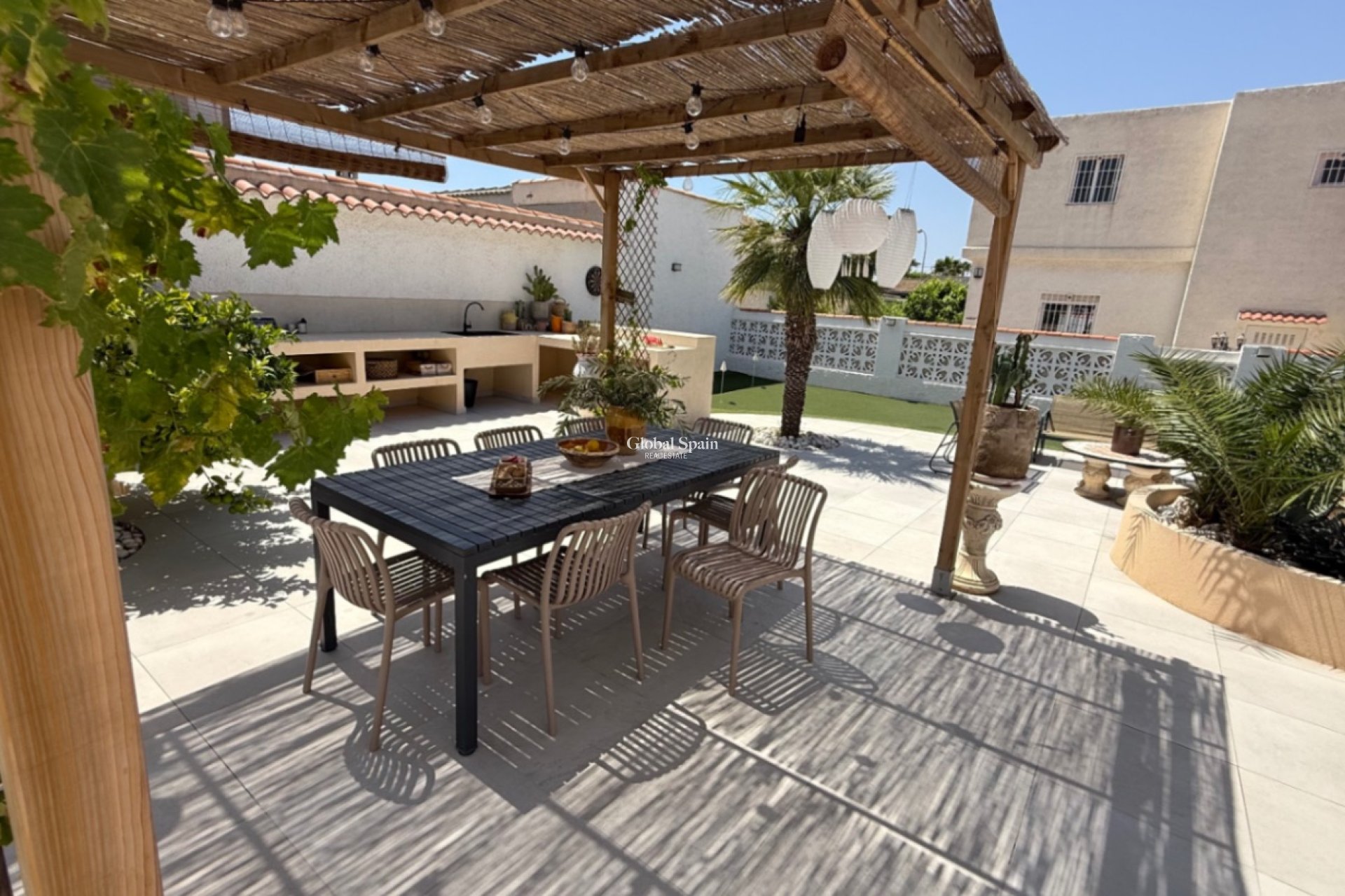 Wiederverkauf - VILLA -
TORREVIEJA - Costa Blanca