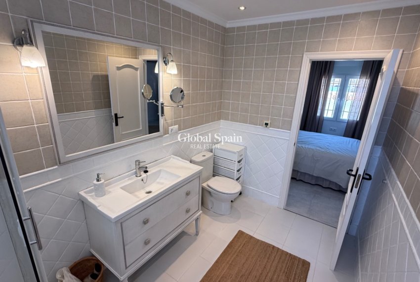 Wiederverkauf - VILLA -
TORREVIEJA - Costa Blanca