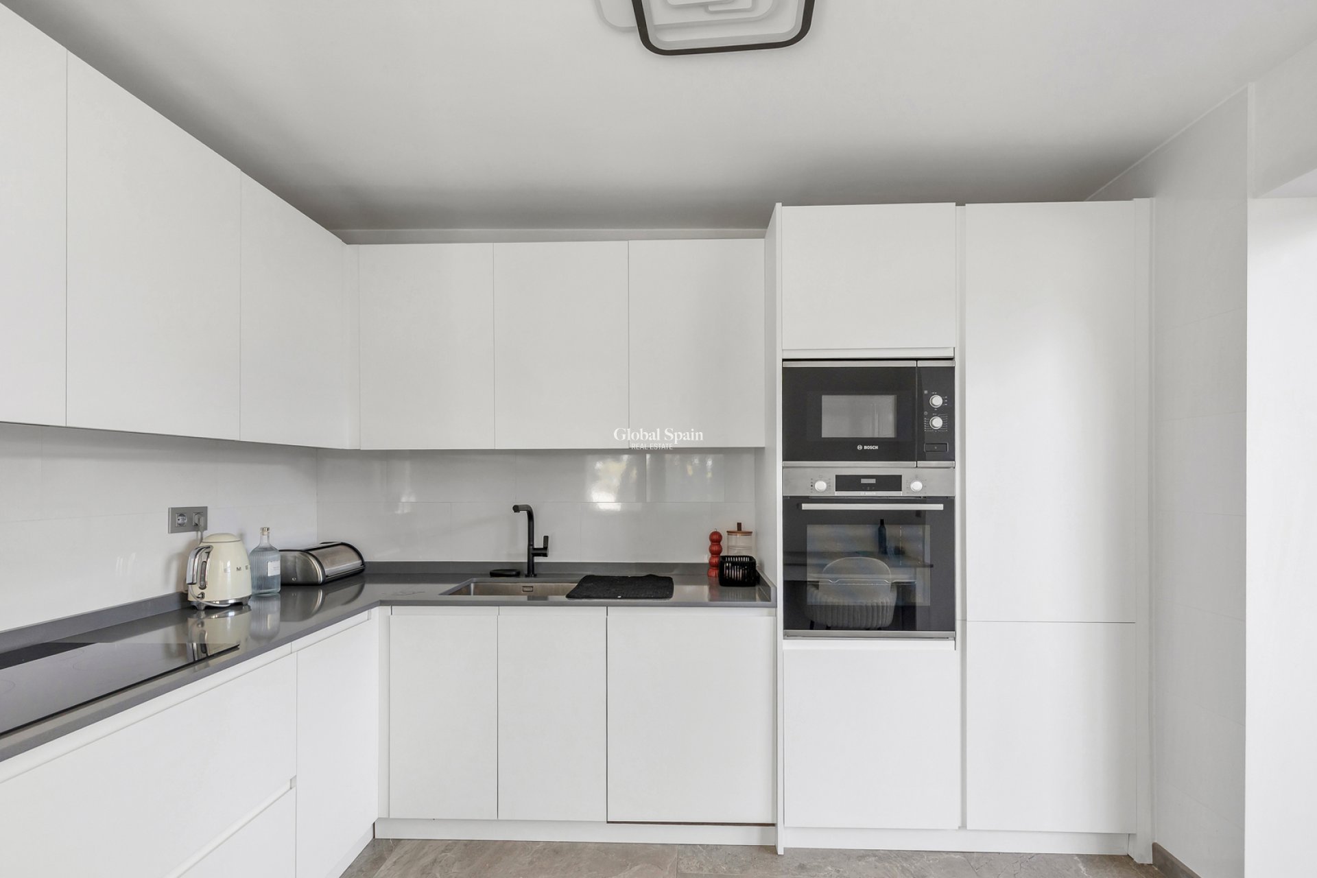 Wiederverkauf - VILLA -
TORREVIEJA - Costa Blanca