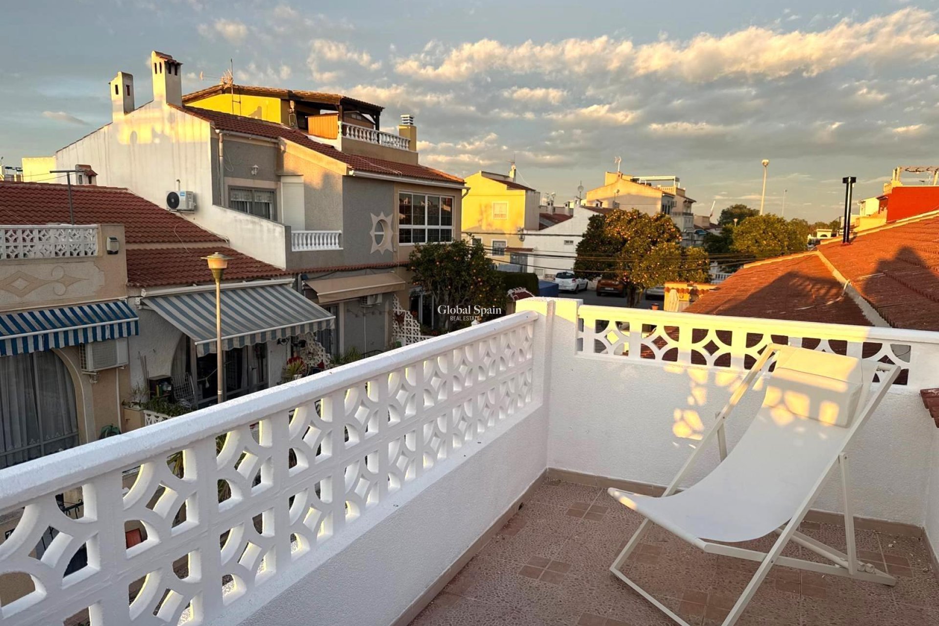 Wiederverkauf - VILLA -
TORREVIEJA - El Chaparral