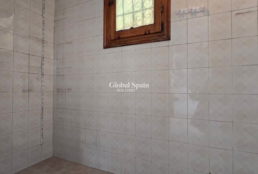 Wiederverkauf - VILLA -
TORREVIEJA - El chaparral