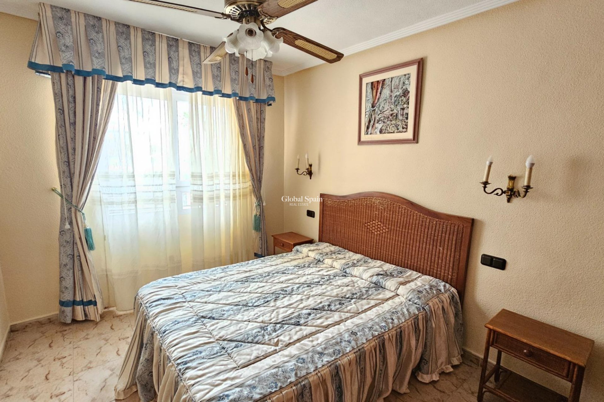 Wiederverkauf - VILLA -
TORREVIEJA - El Chaparral