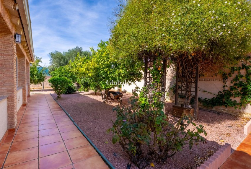Wiederverkauf - VILLA -
TORREVIEJA - El Chaparral