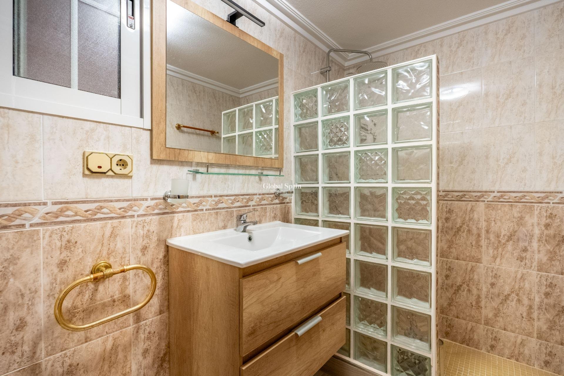 Wiederverkauf - VILLA -
TORREVIEJA - El Chaparral