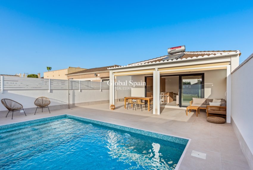 Wiederverkauf - VILLA -
TORREVIEJA - El Chaparral