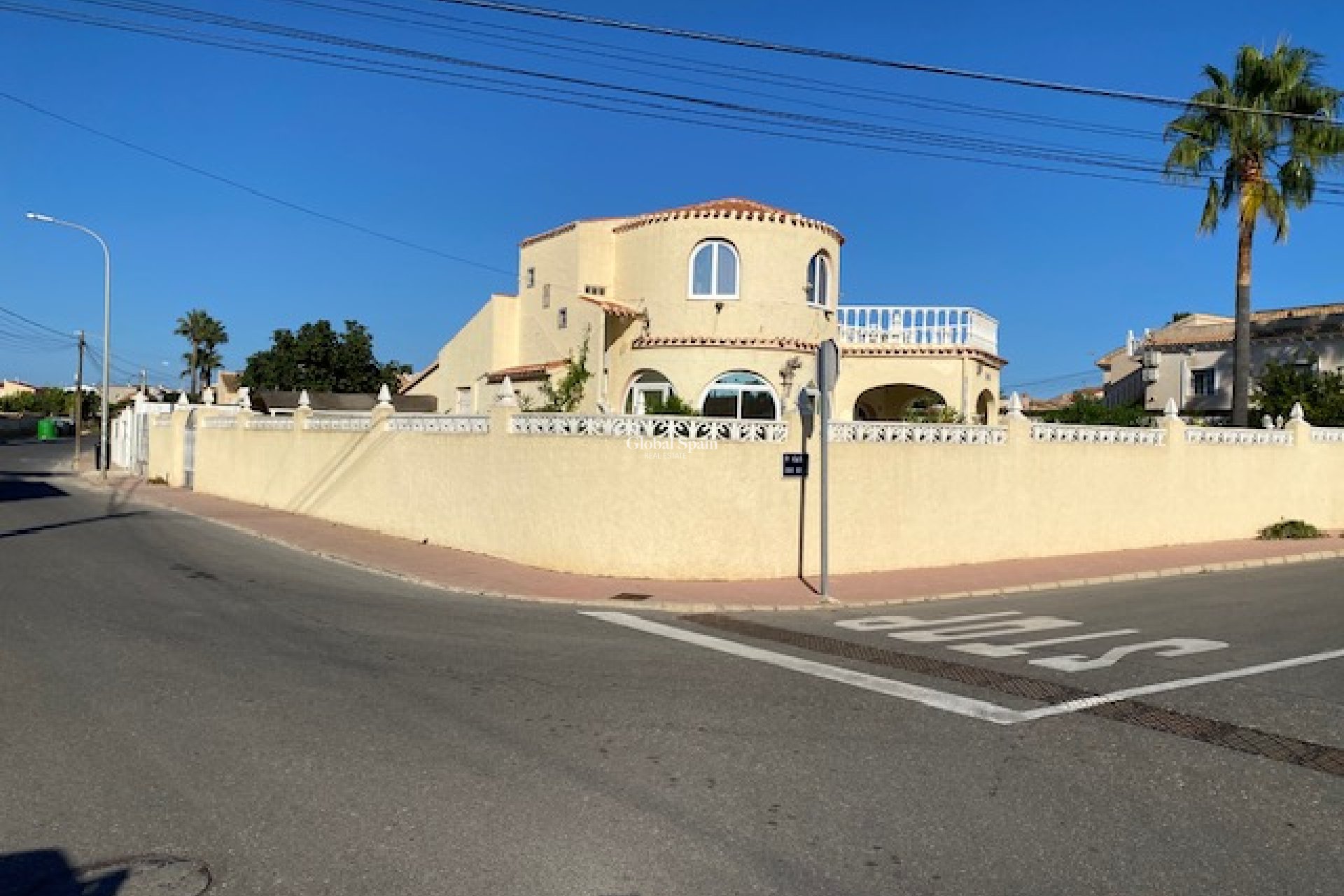 Wiederverkauf - VILLA -
TORREVIEJA - El Chaparral