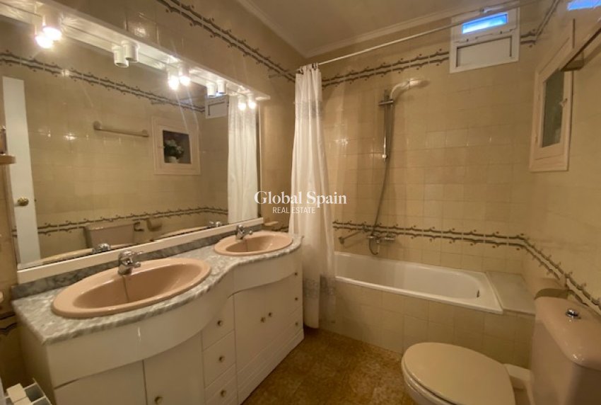 Wiederverkauf - VILLA -
TORREVIEJA - El Chaparral