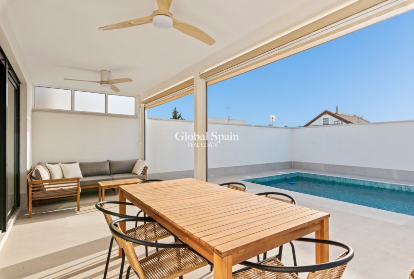 Wiederverkauf - Villa -
TORREVIEJA - El Chaparral