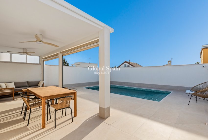 Wiederverkauf - Villa -
TORREVIEJA - El Chaparral