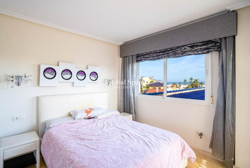 Wiederverkauf - VILLA -
TORREVIEJA - La Mata