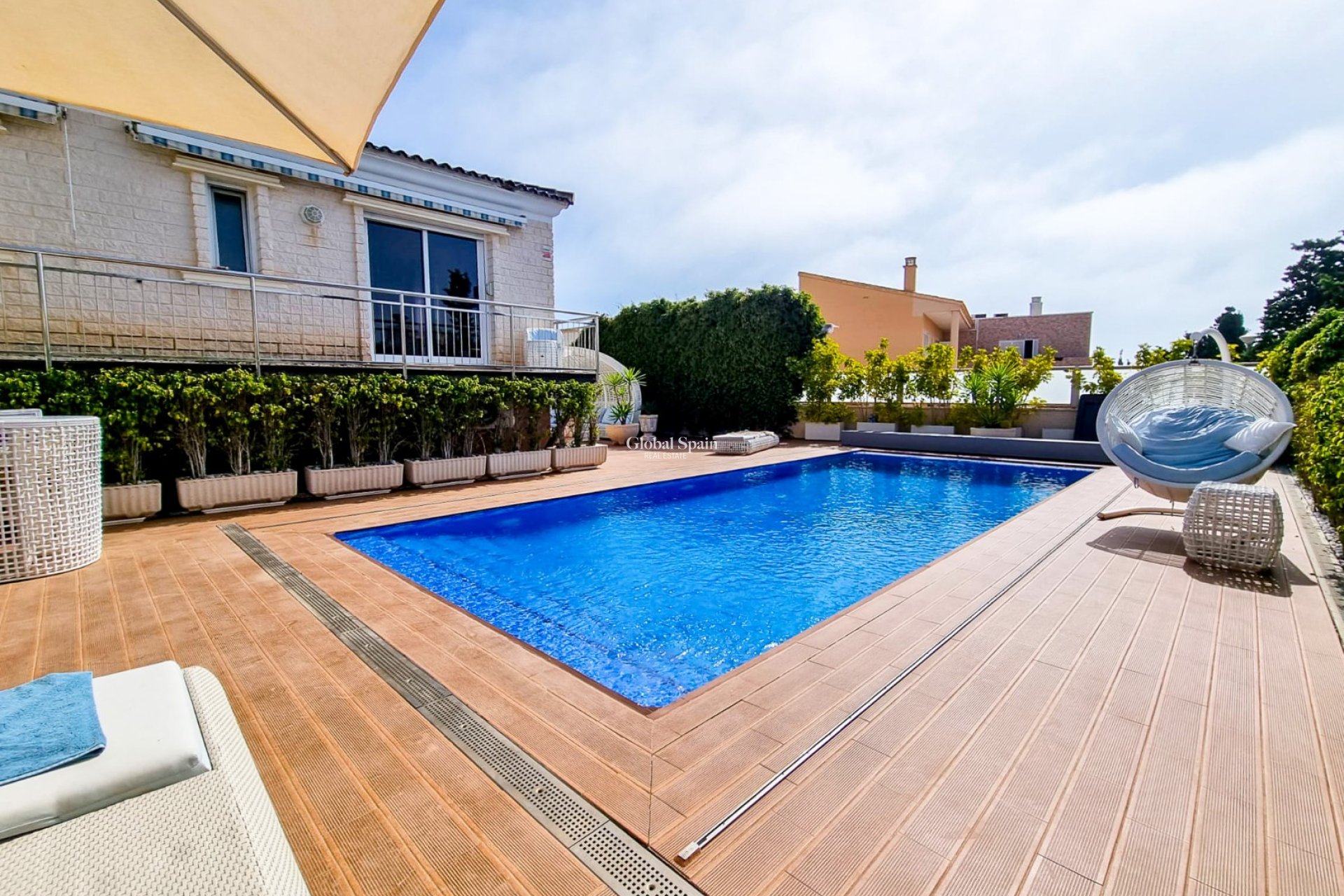 Wiederverkauf - VILLA -
TORREVIEJA - La Mata