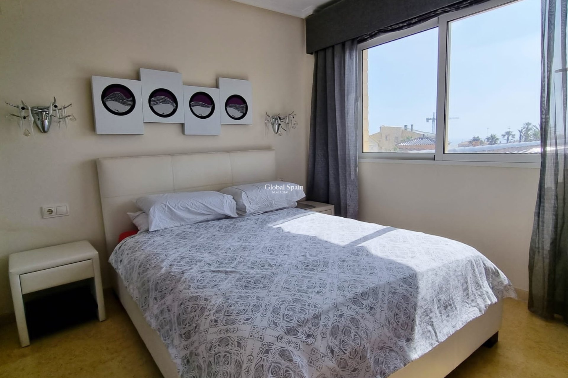 Wiederverkauf - VILLA -
TORREVIEJA - La Mata