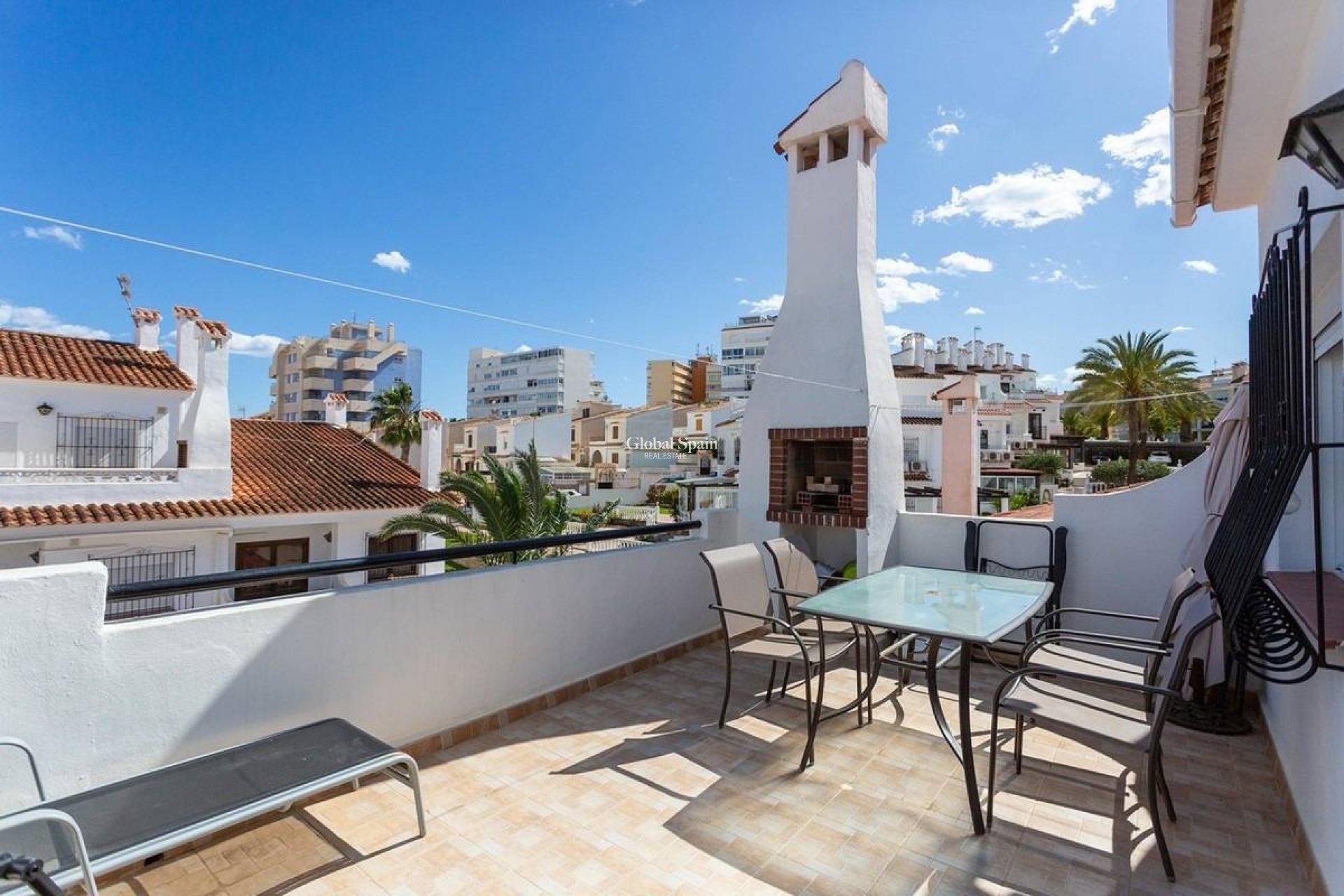 Wiederverkauf - VILLA -
TORREVIEJA - La Mata