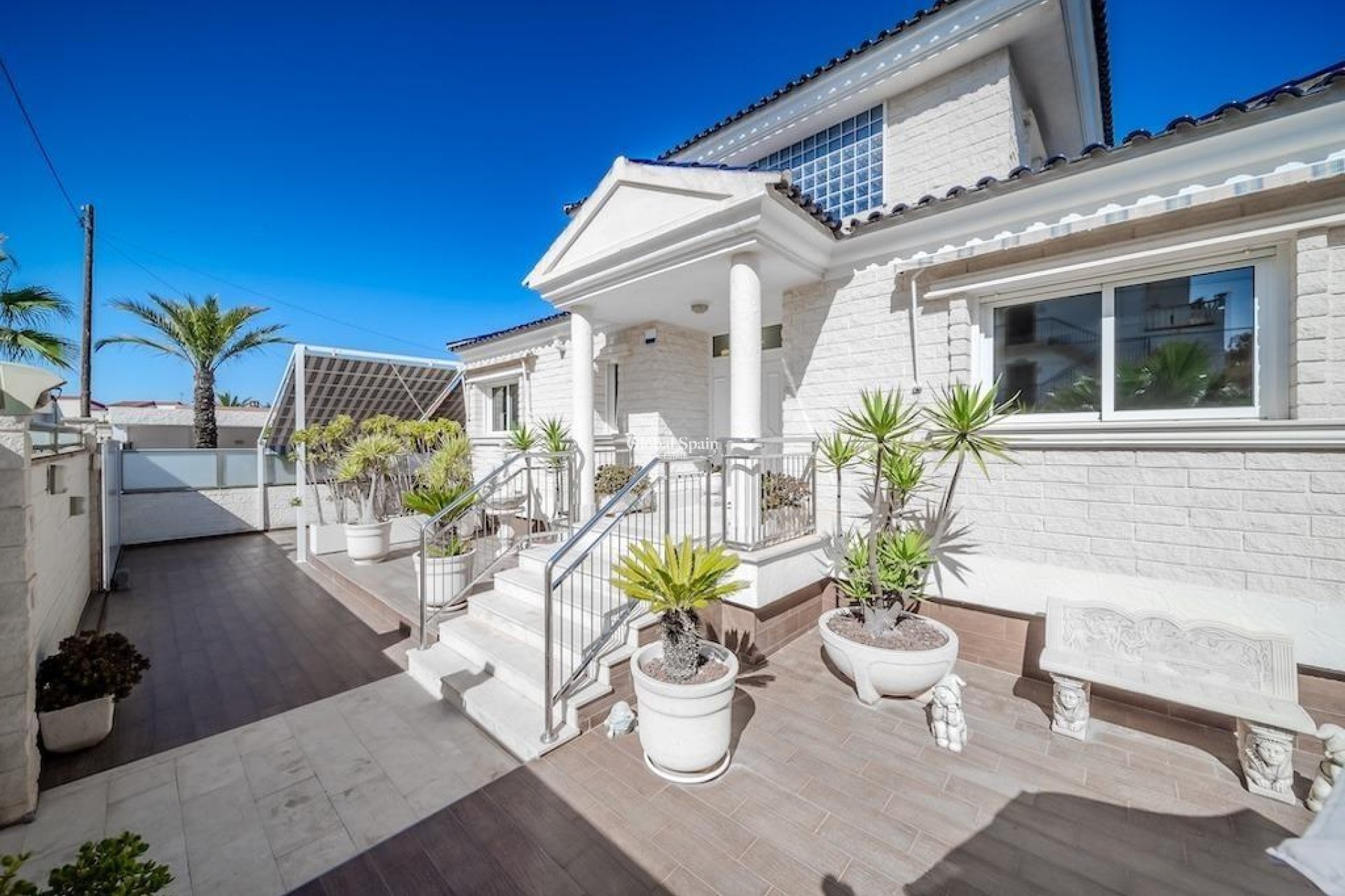 Wiederverkauf - VILLA -
TORREVIEJA - La Mata