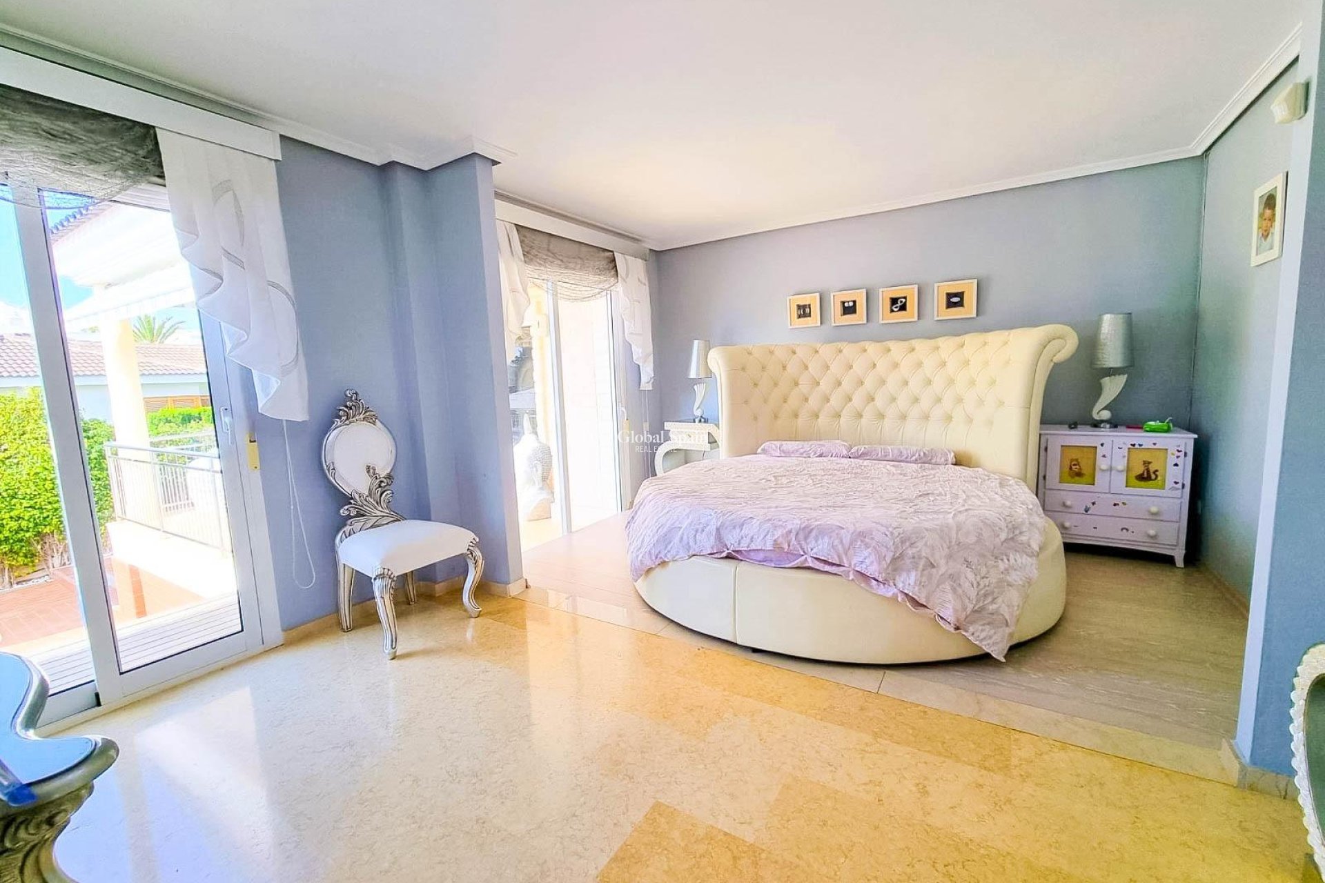 Wiederverkauf - VILLA -
TORREVIEJA - La Mata