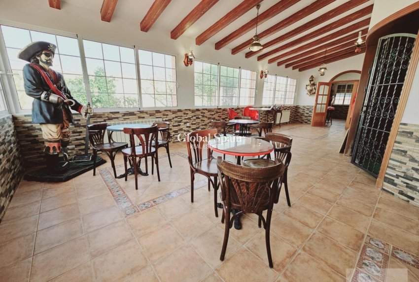 Wiederverkauf - VILLA -
TORREVIEJA - La Siesta - El Salado - Torreta