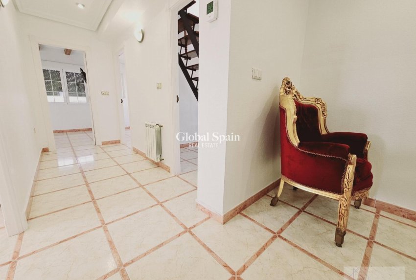 Wiederverkauf - VILLA -
TORREVIEJA - La Siesta - El Salado - Torreta