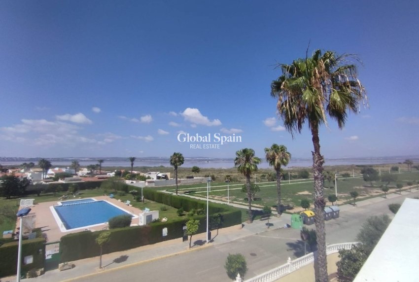 Wiederverkauf - VILLA -
TORREVIEJA - La Siesta - El Salado - Torreta