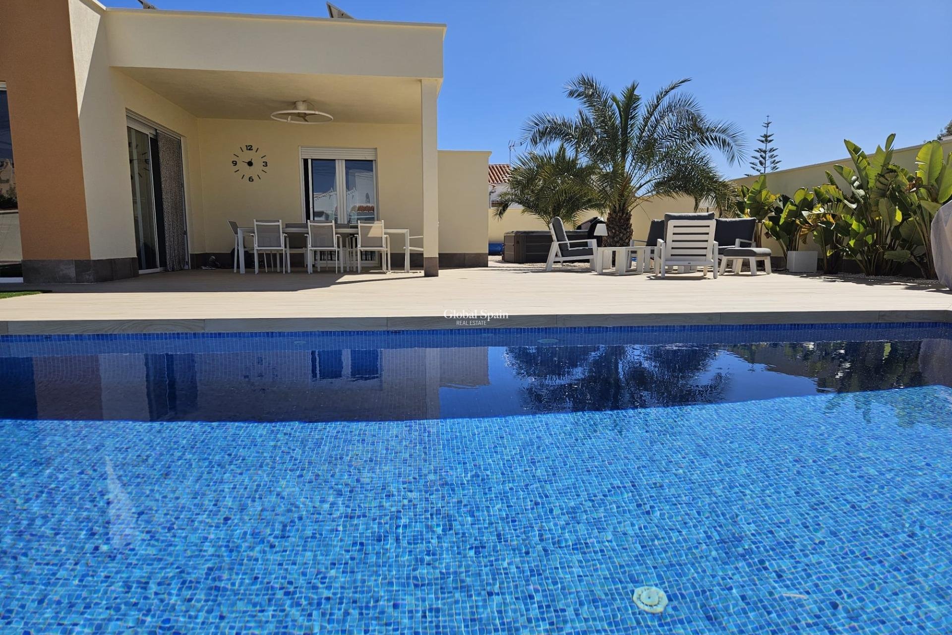 Wiederverkauf - VILLA -
TORREVIEJA - La Siesta - El Salado - Torreta