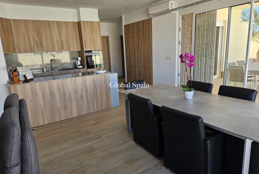 Wiederverkauf - VILLA -
TORREVIEJA - La Siesta - El Salado - Torreta