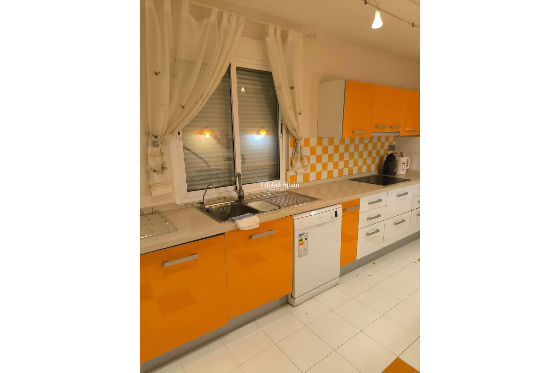 Wiederverkauf - VILLA -
TORREVIEJA - La Siesta