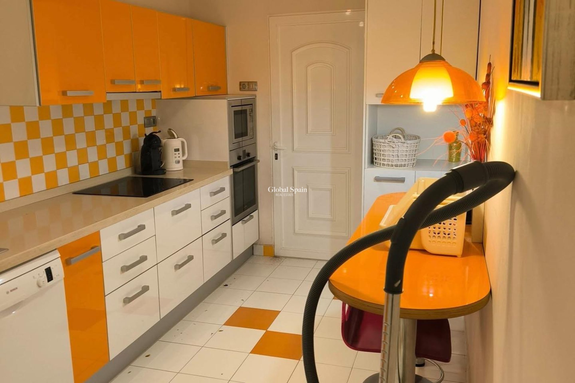 Wiederverkauf - VILLA -
TORREVIEJA - La Siesta