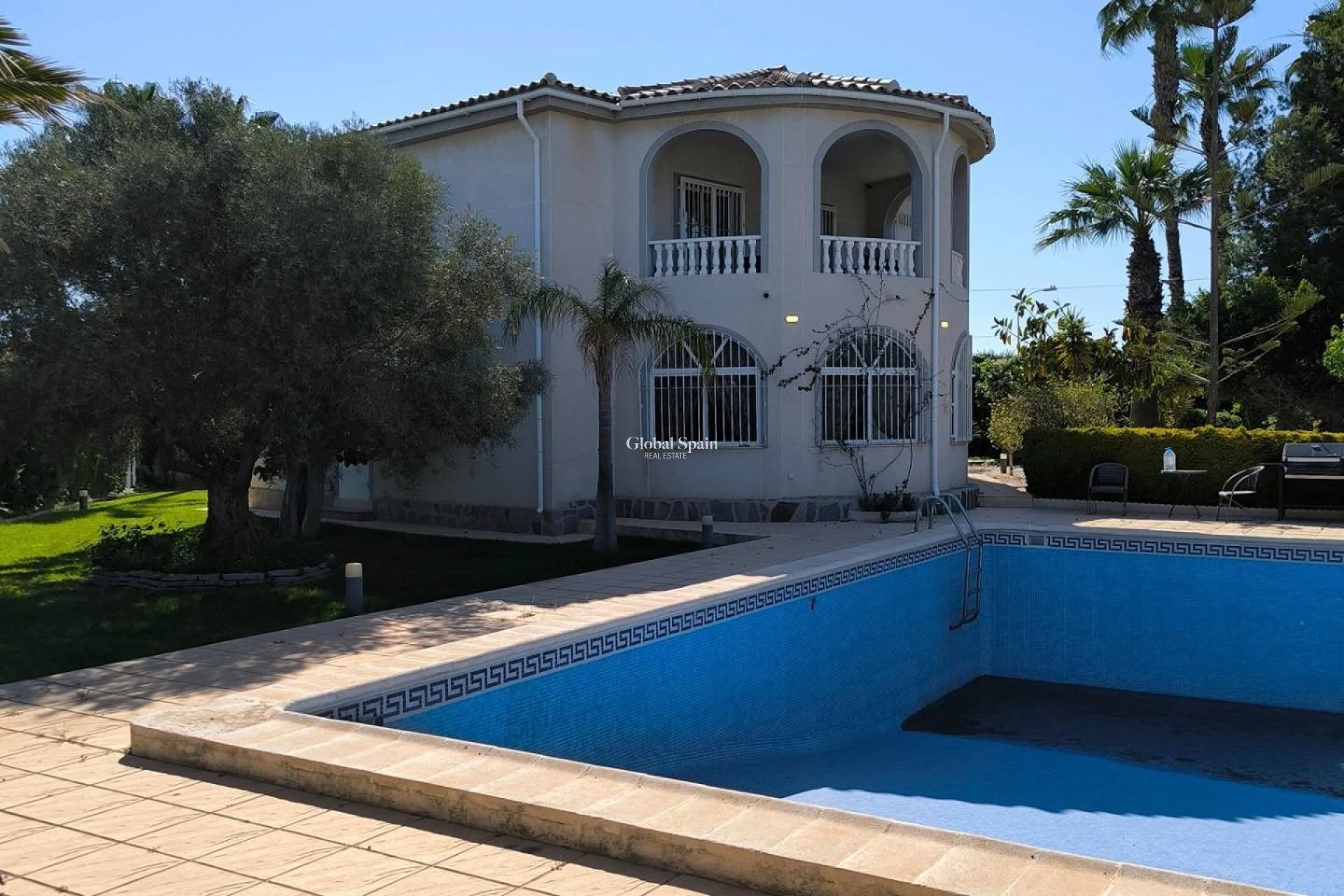Wiederverkauf - VILLA -
TORREVIEJA - La Siesta