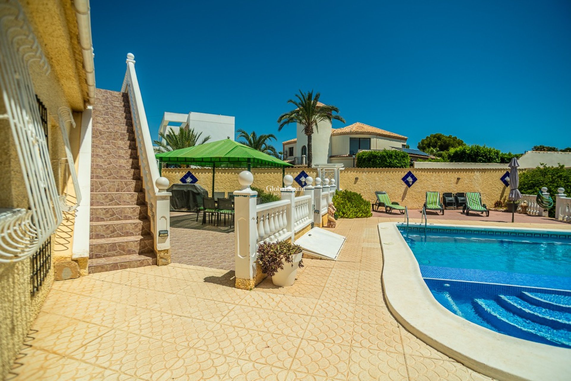 Wiederverkauf - Villa -
TORREVIEJA - La Siesta