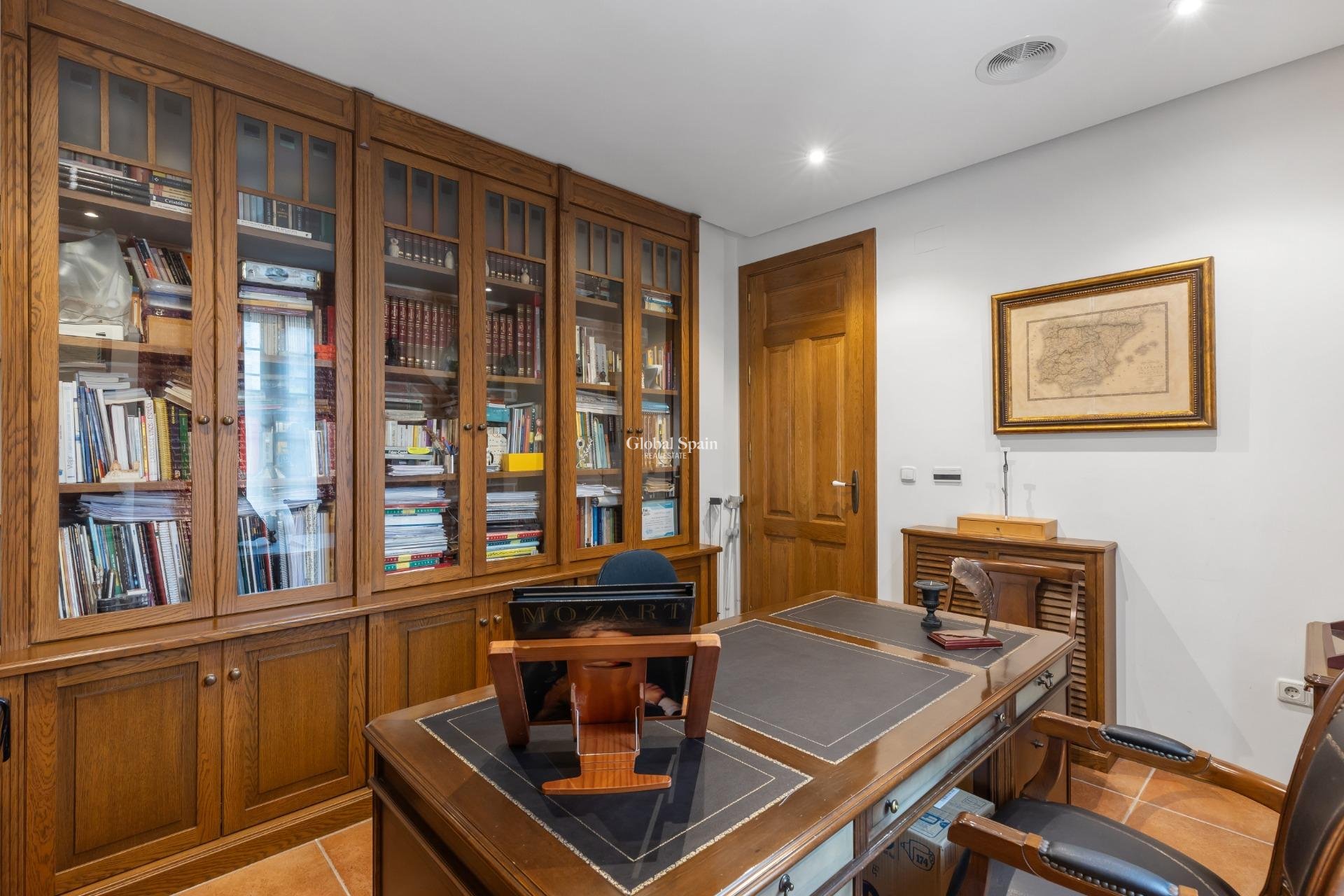 Wiederverkauf - Villa -
TORREVIEJA - La Veleta