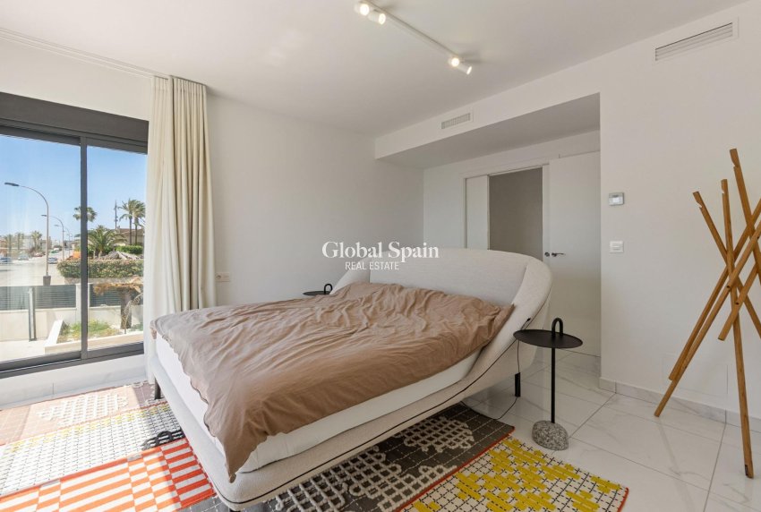 Wiederverkauf - VILLA -
TORREVIEJA - La Veleta