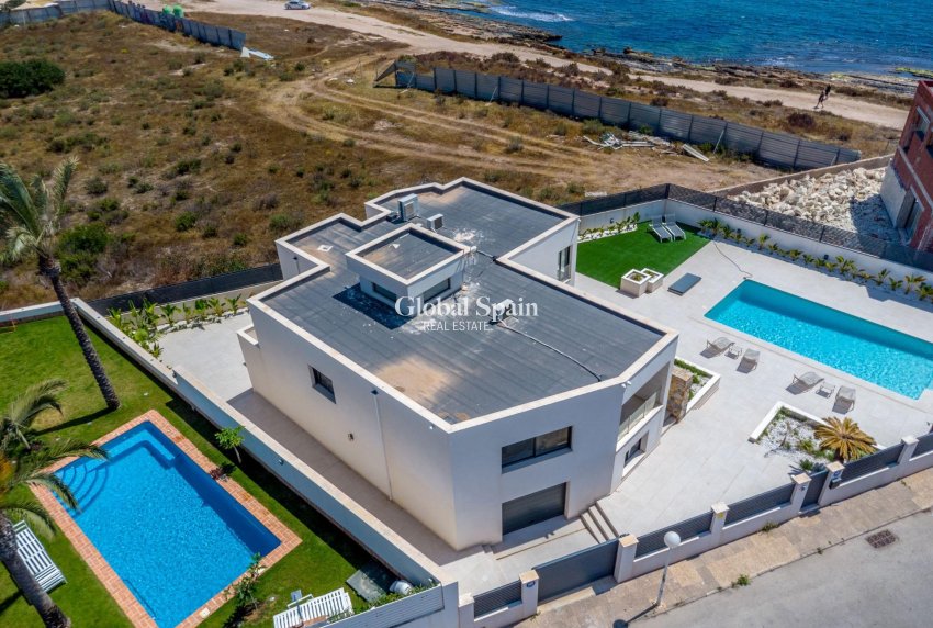 Wiederverkauf - VILLA -
TORREVIEJA - La Veleta