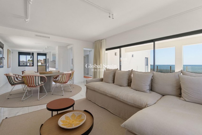 Wiederverkauf - VILLA -
TORREVIEJA - La Veleta