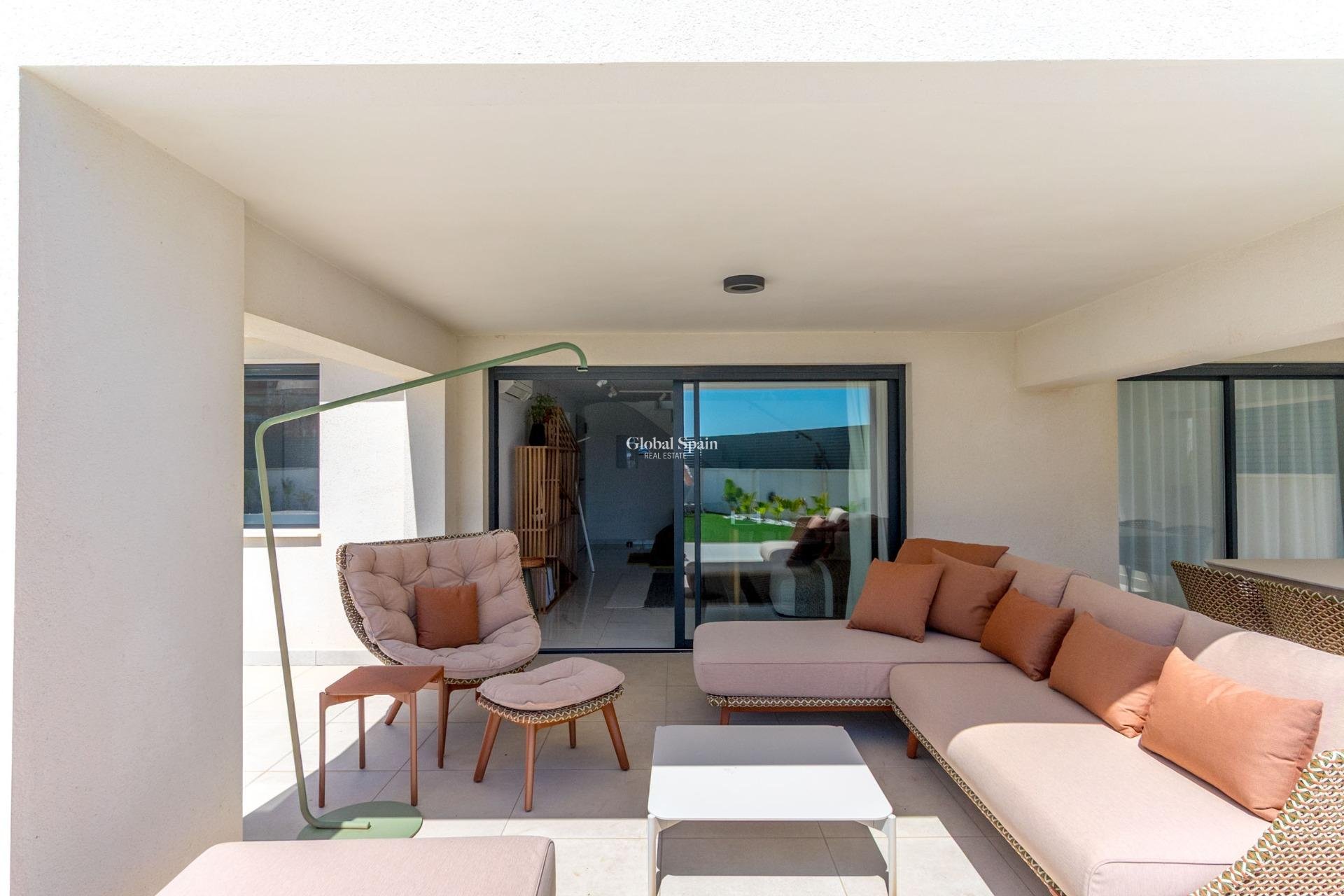 Wiederverkauf - VILLA -
TORREVIEJA - La Veleta