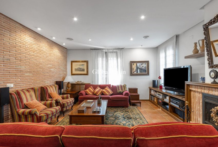 Wiederverkauf - VILLA -
TORREVIEJA - La Veleta