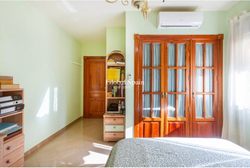 Wiederverkauf - Villa -
TORREVIEJA - LOS BALCONES - LOS ALTOS