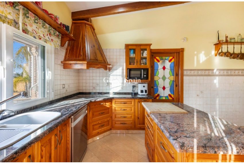 Wiederverkauf - Villa -
TORREVIEJA - LOS BALCONES - LOS ALTOS