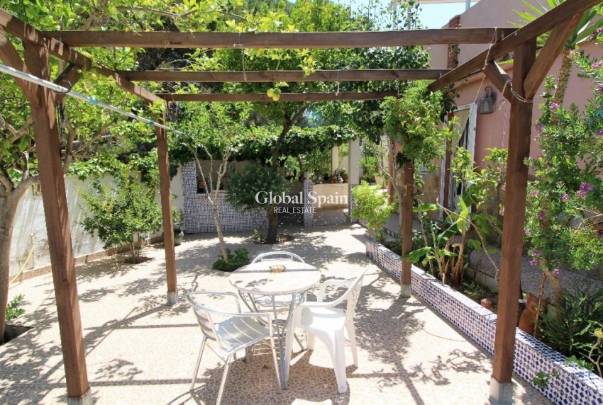 Wiederverkauf - VILLA -
TORREVIEJA - LOS BALCONES - LOS ALTOS