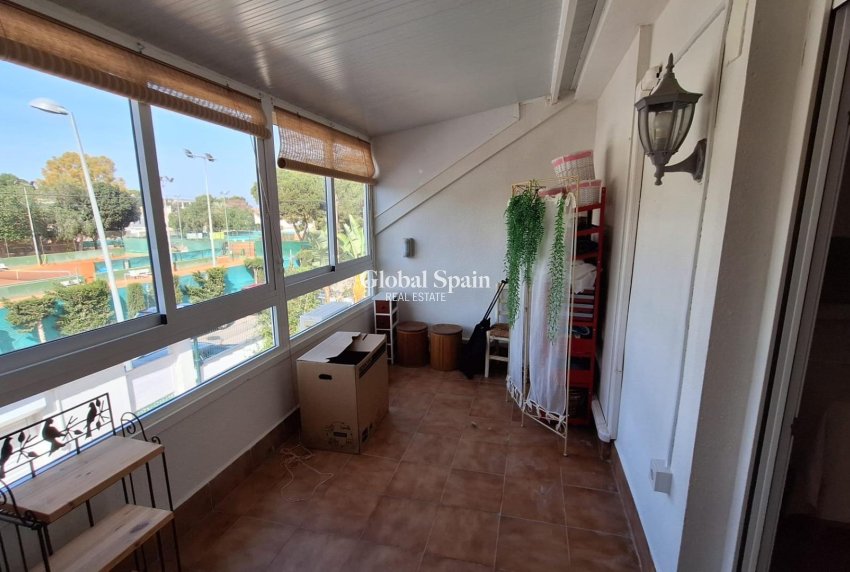 Wiederverkauf - VILLA -
TORREVIEJA - LOS BALCONES - LOS ALTOS